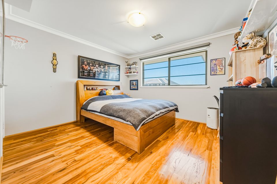 7 Turtles Bend, Secret Harbour