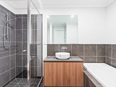 13 Wheatsheaf Road, Wyndham Vale