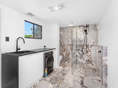 67 The Lakes Way, Forster