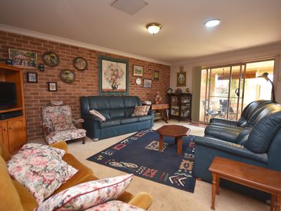 2 / 5 Rothesay Court, Dubbo
