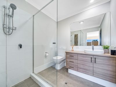 11 / 11 Bakana Loop, Landsdale