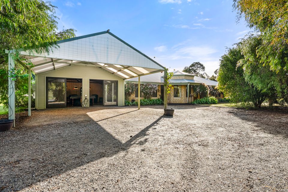 36 Beacham Road, Serpentine