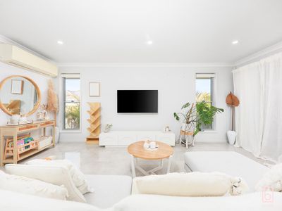 14 Adele Avenue, Wadalba