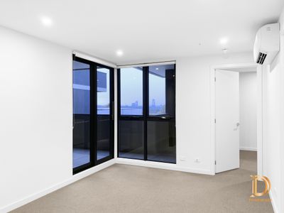 unit 201b / 57 Middleborough Road, Burwood East