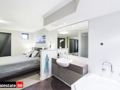 6 Boans Lane, East Perth