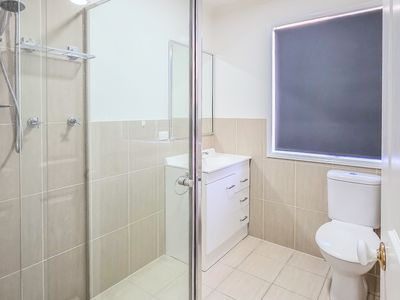 4 / 6-8 Corrigan Crescent, Batehaven