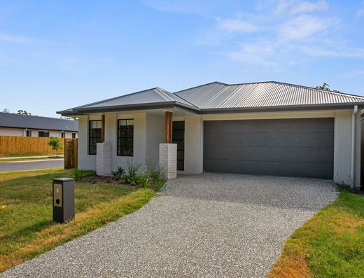 Lovely Four Bedroom Family Home!