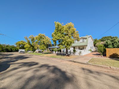 12 El Alamein Avenue, Swan Hill