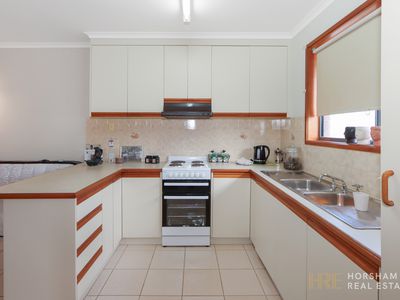 1 / 5 Penny Avenue, Horsham