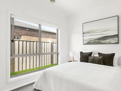 25 Kittyhawk Road, Point Cook