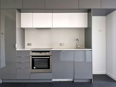 2511 / 555 Swanston Street, Carlton