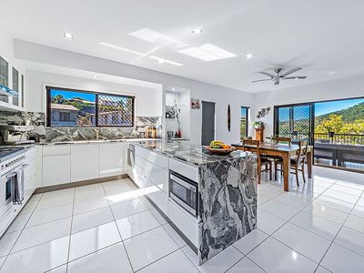 3 Scenic Ridge Drive, Cannonvale