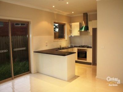 5 / 12-14 Kingsfield Crescent, Lynbrook