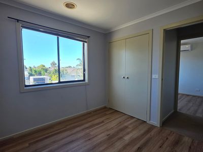 3 Ashburton Avenue, Manor Lakes