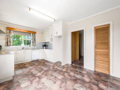 12 Hillcrest Avenue, Mount Gambier