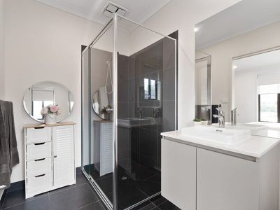 47 Beaconsfield Court, Somerville