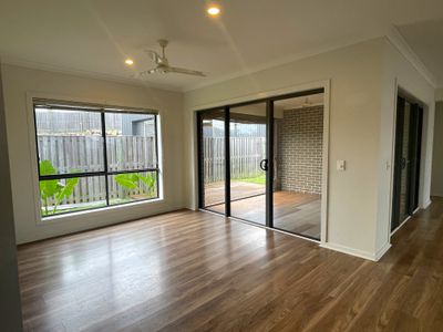 8 Buchanen Street, Boyne Island