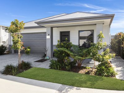 219 / 7 Halcyon Drive, Pimpama