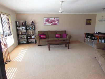 3 Circle Close, Rochedale South