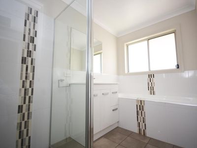 17 Lansdowne Drive, Dubbo