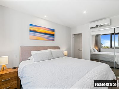 32 / 172 Railway Parade, West Leederville