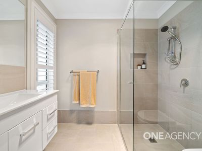 2 Adele Close, Nowra