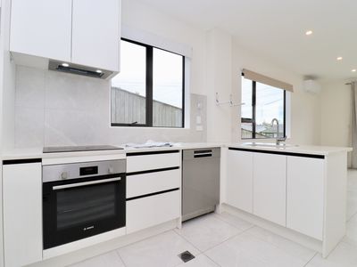 13A Everitt Road, Otara