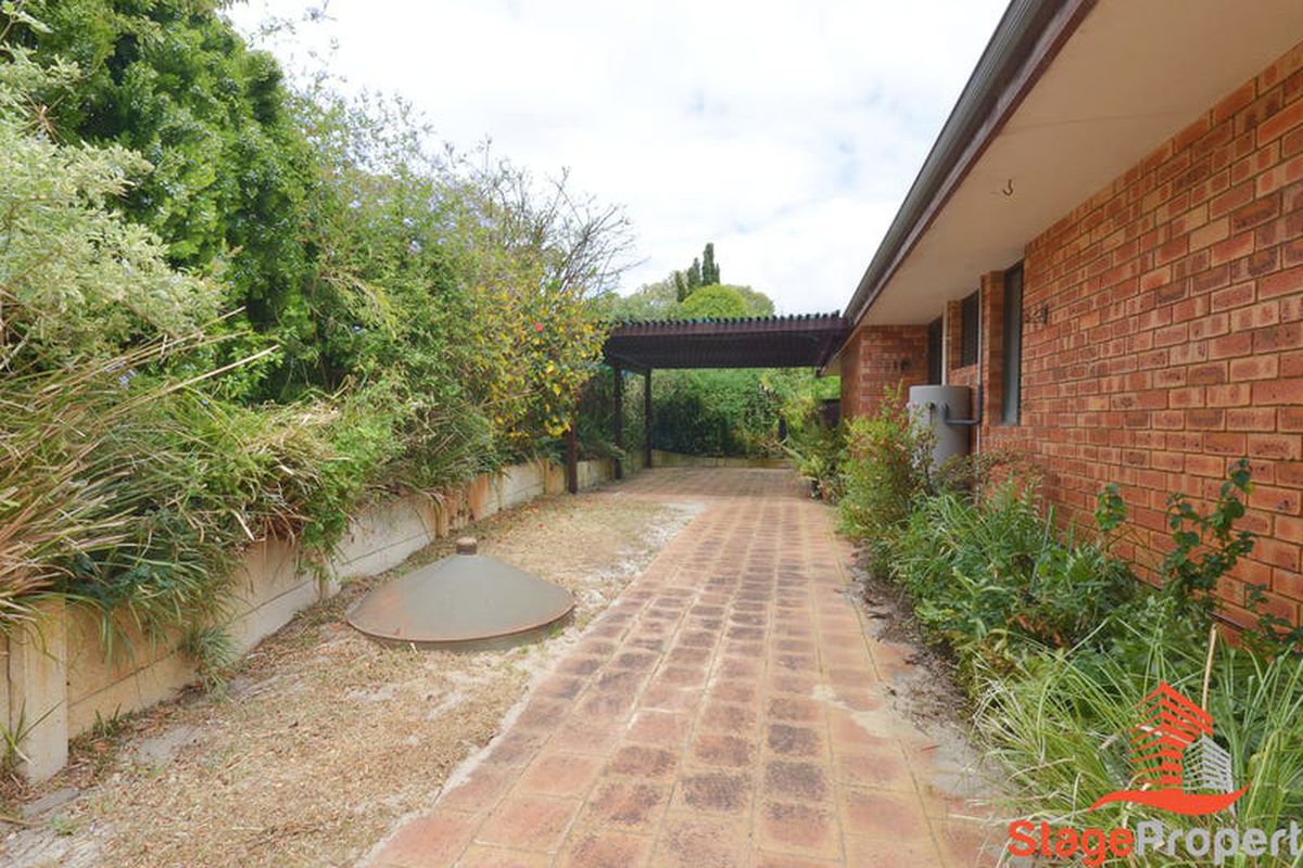 15 Burnett Avenue, Leeming