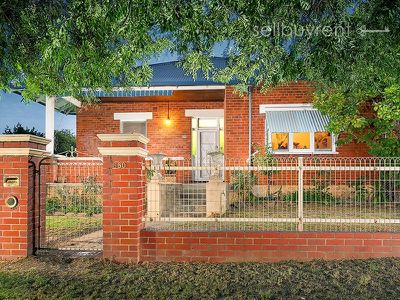 560 HANEL STREET, Albury
