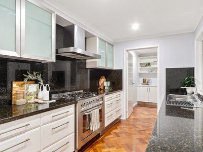 4 Koomaloo Pl, Carrum Downs