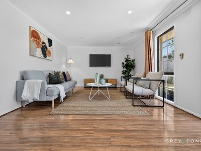 8 St John Place, Melton West