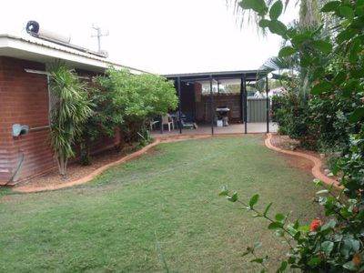 90 Bottlebrush Cres, South Hedland