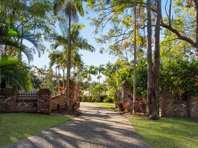 20 Condamine Crescent, Helensvale