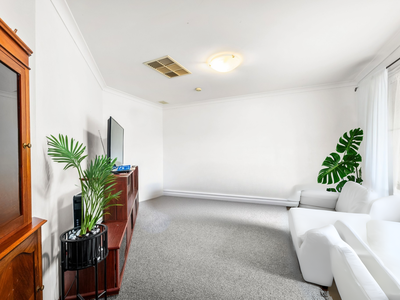 90 Inverness Circle, Camillo