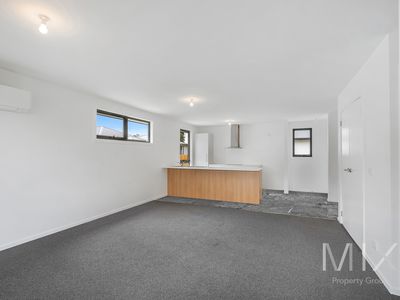 1 / 12 Tarbook Court, Sorell