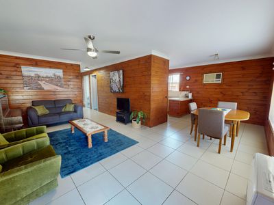 28 Berkley St, Forbes