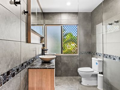 12 / 5 Charlotte Close, Woree