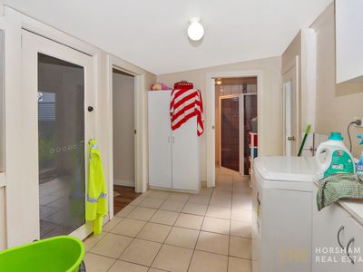 78 Stawell Road, Horsham