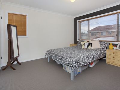 4 / 8 Windang Street, Lake Illawarra