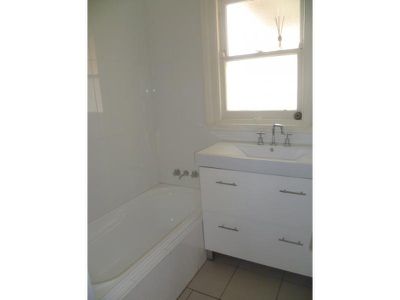 23 Churchill Avenue, Newtown