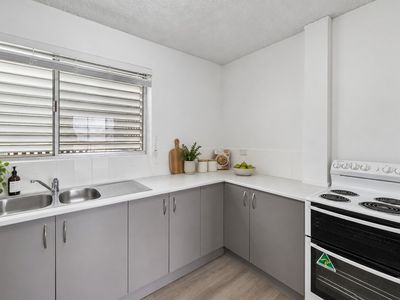 2 / 32 Ekibin Road, Annerley