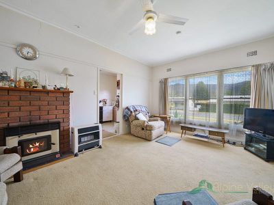 4 Beauty Avenue, Mount Beauty