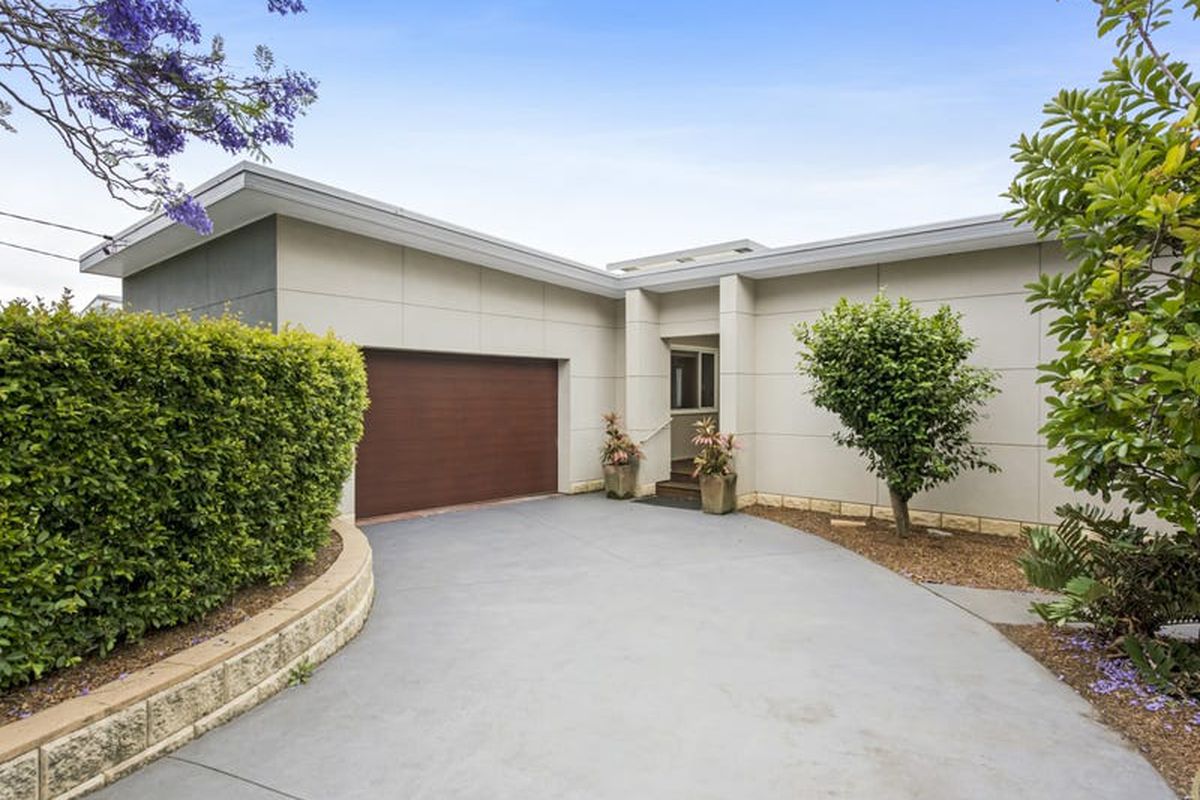 4 Lakewood Avenue, Green Point