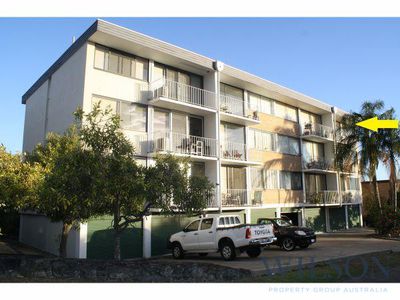 12 / 223 Cavendish Road, Coorparoo