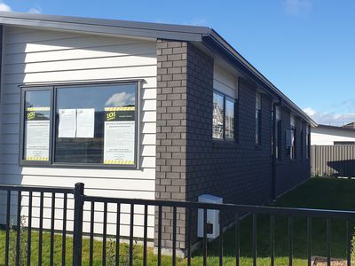 27 Kakī Drive, Kenepuru