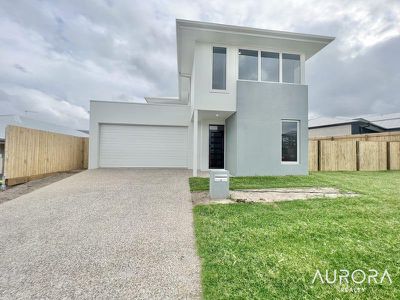 6 Radiance Crescent, Thornlands