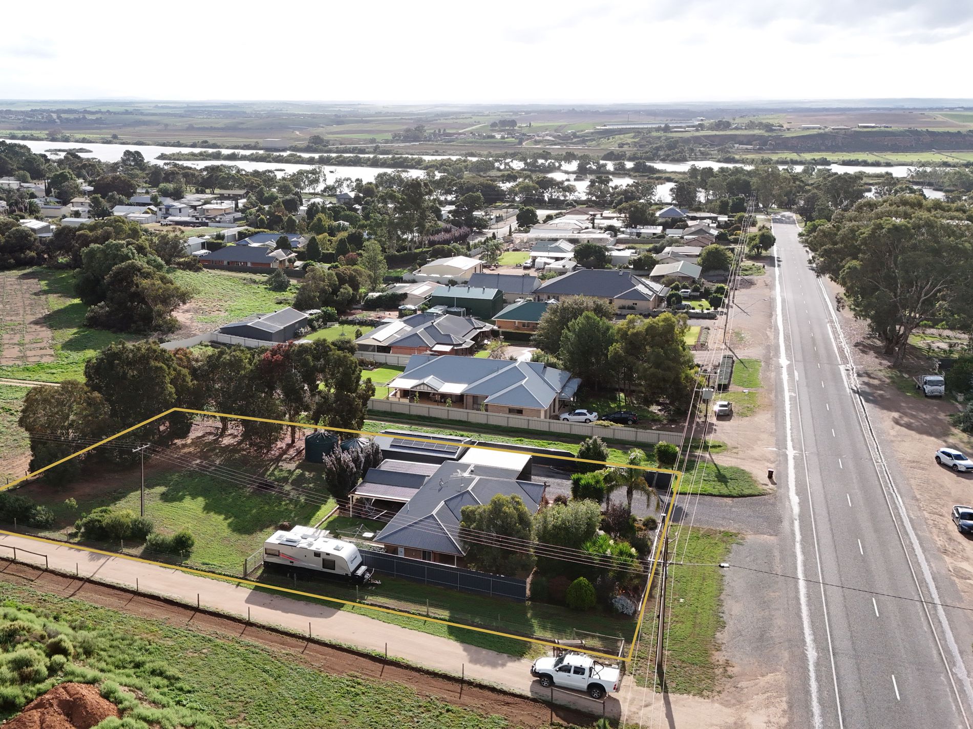 39 Tooma Drive, Riverglades