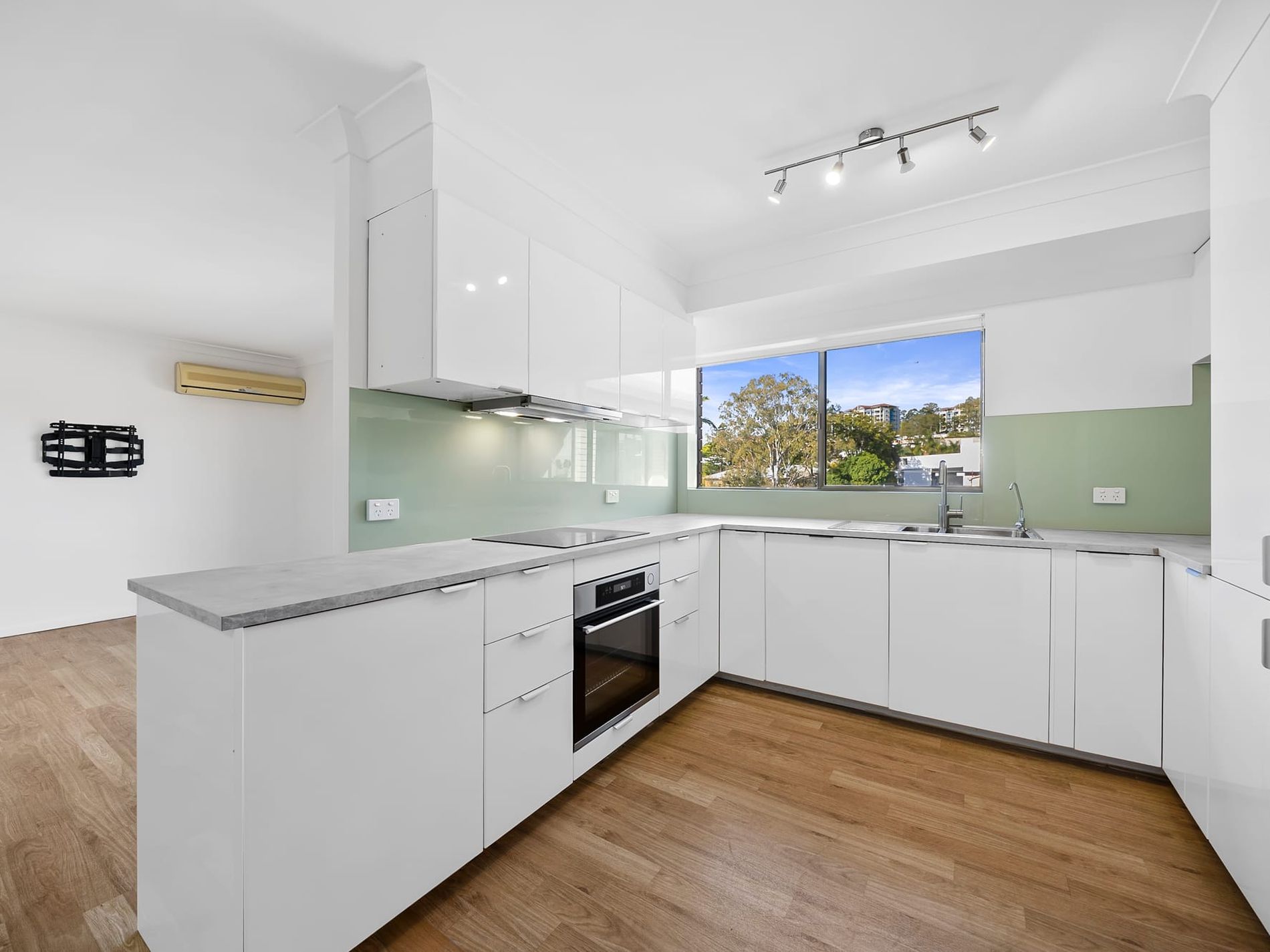 10 / 66 Oxford Terrace, Taringa