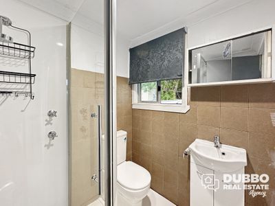 2 / 4 Gloucester Avenue, Dubbo