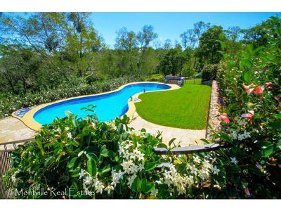 218 Western Avenue, Montville